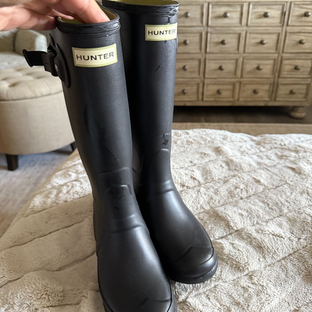 Hunter Original Tall Wellington Rain Boots - $190 Retail, nearly new condition
